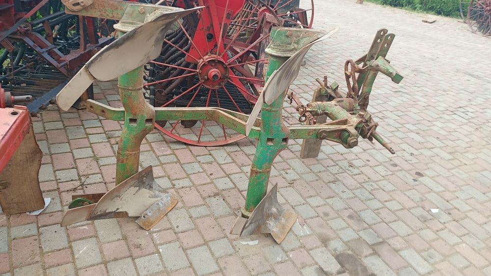 Продам плуги 2по30 3по30-2по30-4по30-4по25-5по25-2по25-3по25