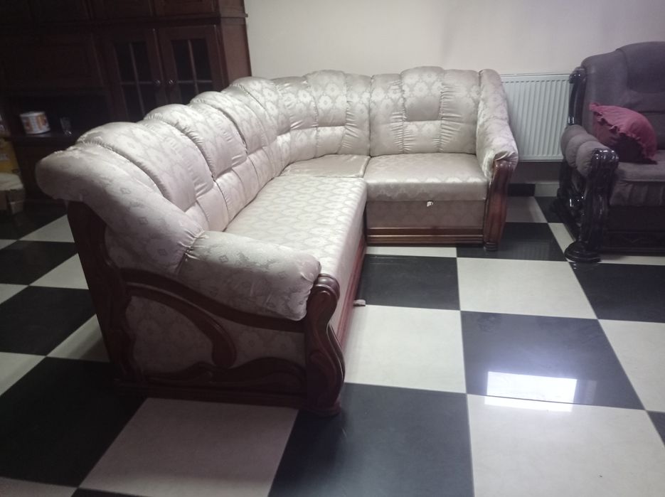 Диван кутовий розкладний в Ідеальному стані