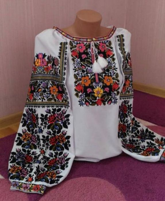 Жіноча вишиванка"Борщівська квітуча"