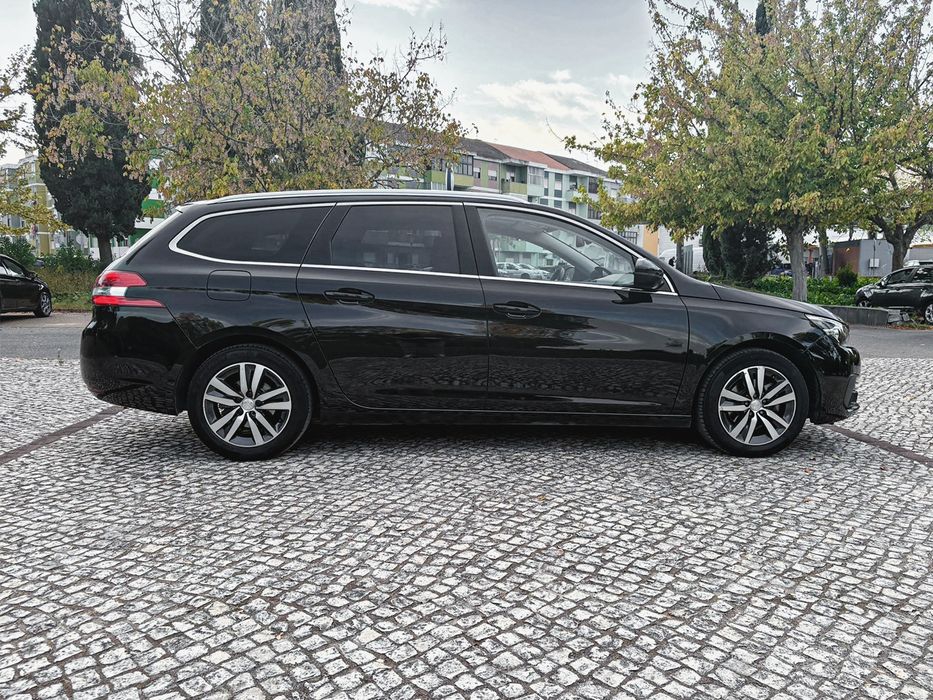 Peugeout 308 SW 1.5 HDI ALLURE 130 CV Tecto panorâmico!!