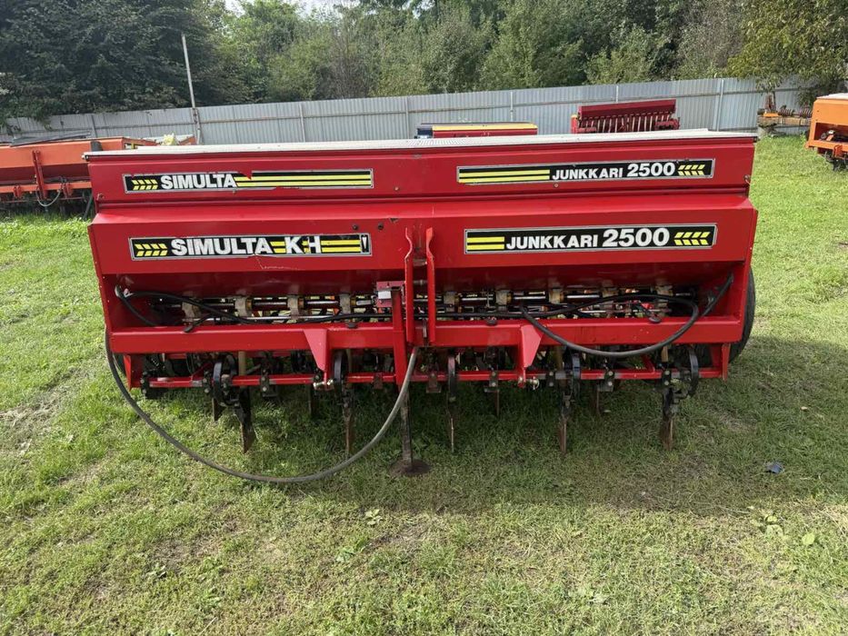 Сівалка зернова дискова причіпна 2.5м SIMULTA JUNKKARI 2500 Каток (сз)
