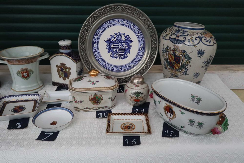 Peças armoriadas com diferentes preços . Ler descrição