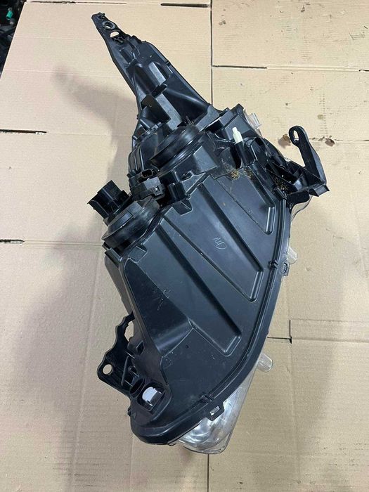Фара Права Peugeot 208, 2014 р. Європейка,9802221280