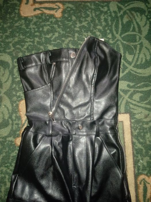 Комбинезон новый продам