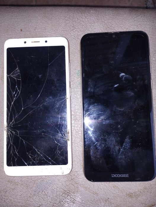 Два смартфона продам