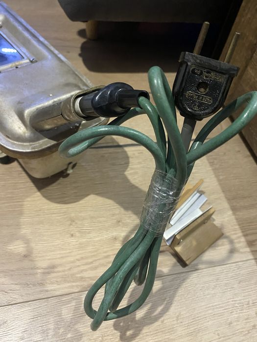 Brodiż elektryczny PRL działający