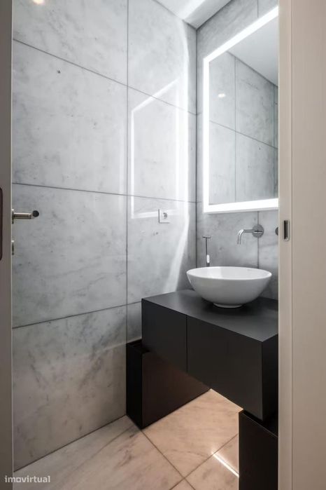 Apartamento T1 com estacionamento, Estrela, Lisboa