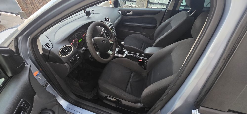 Ford Focus SW — fotografia 8