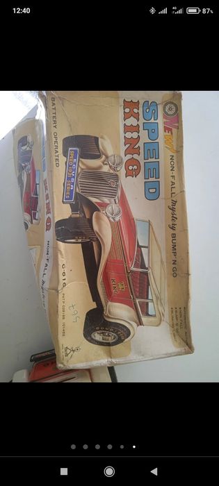 Carro brinquedo antigo