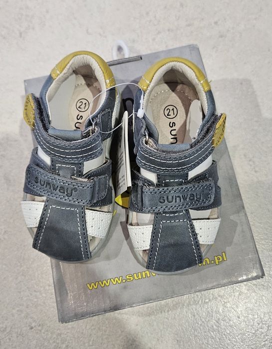 Sandały skórzane Sunway rozmiar 21
