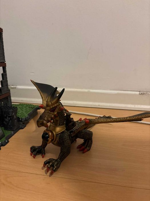 MEGA BLOKS Dragons tower - Collectors Edition