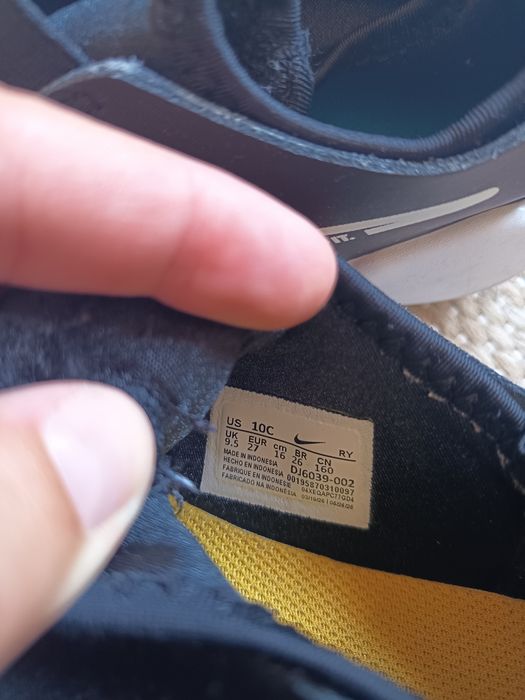 Tênis Criança Nike: Preço pelos 3 pares.