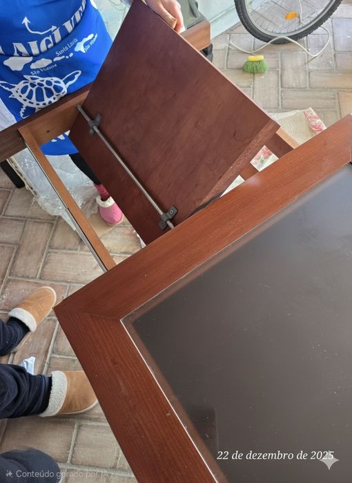 Mesa extensível sala jantar madeira maciça vidro fosco transparente