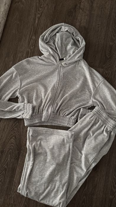 Велюровый костюм новый