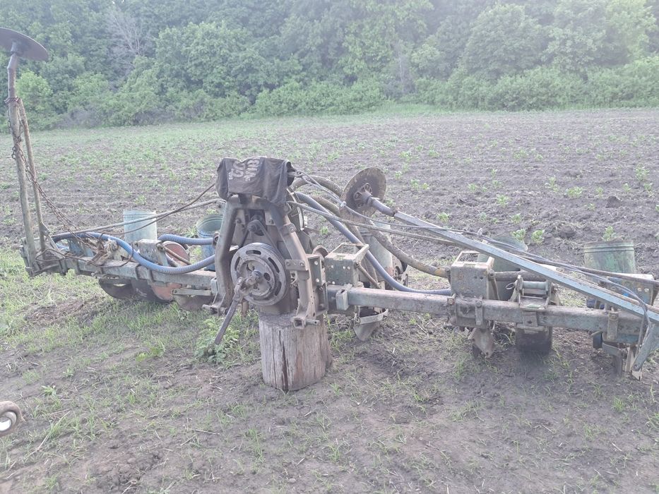 Сівалка СПЧ . 6 рядкова