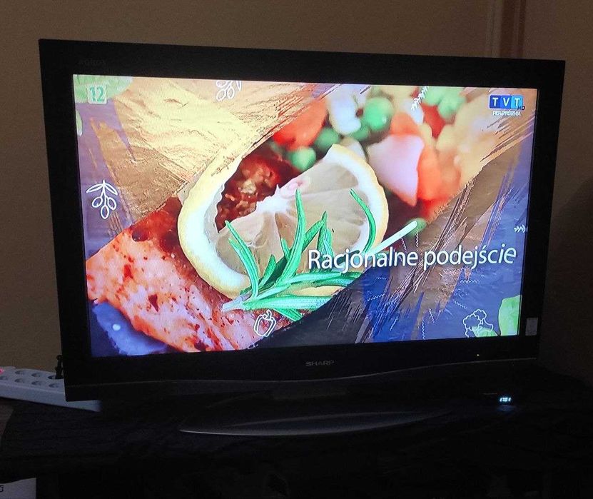 Telewizor TV SHARP 37 cali z pilotem LCD model LC-37RA1E