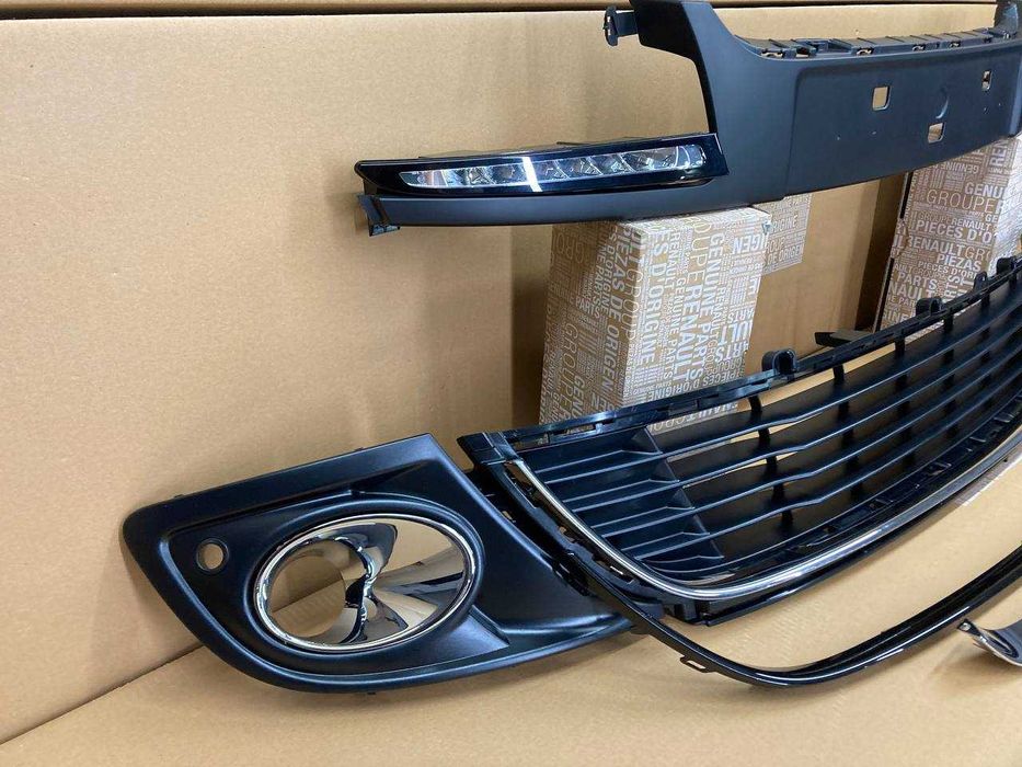 молдинги бампера накладки бампера Рено Меган 3 2012 -2013 Megane 3