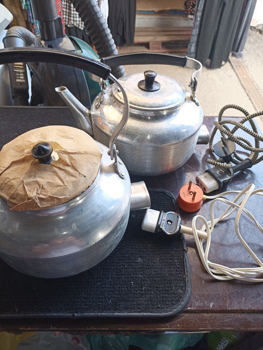 Элетрочайник советский,два за 600 г