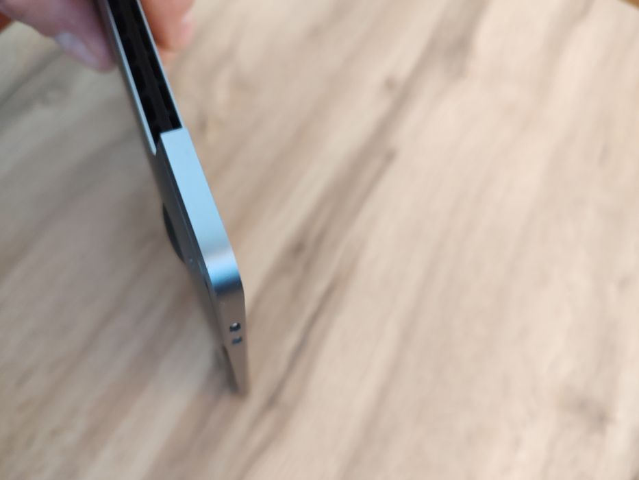 Топкейс MacBook Pro A1989 кольору Space gray без материнської плати