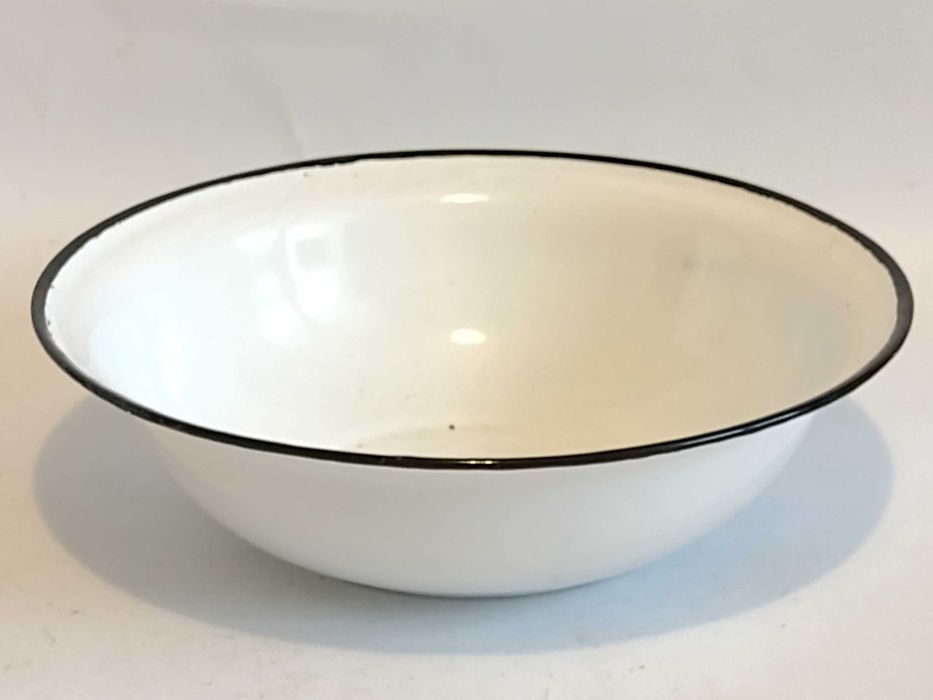 SILESIA- Miseczka  stara Emalia  Biała  20 cm