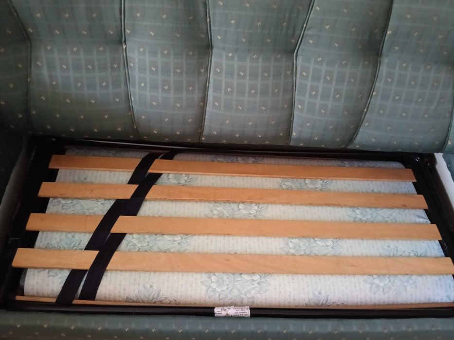 Sofá Cama, como novo, conforto excelente.