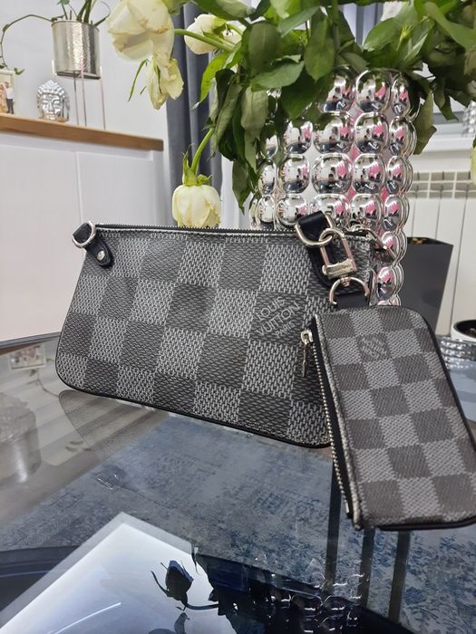 Torebka podręczna louis vuitton