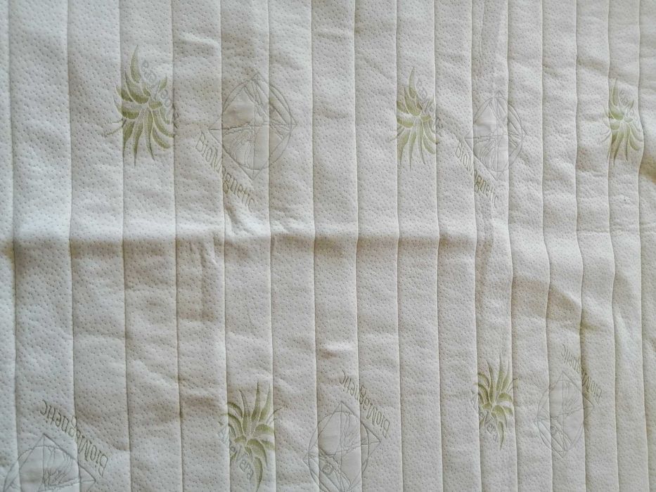 Resguardo BioMagnético para colchão-tratamento de AloeVera 135x180/190