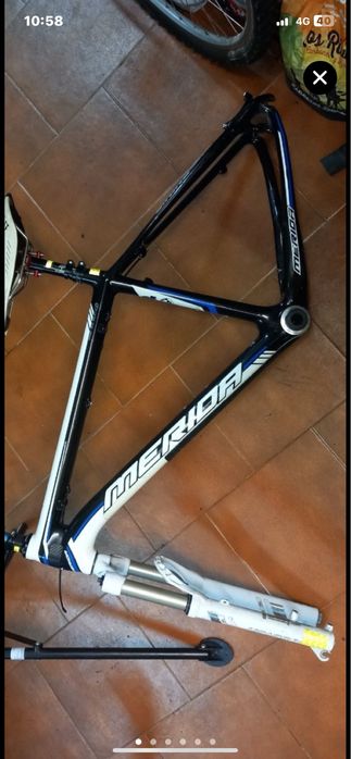 Quadro btt carbono 26/27,5 mérida e suspensão manitou