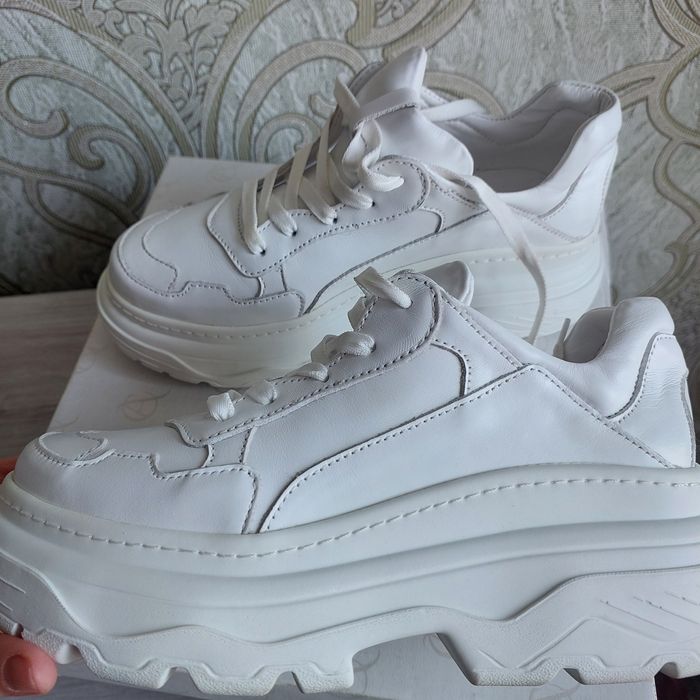 Кросівки шкіряні Alian Curdas 38розмір