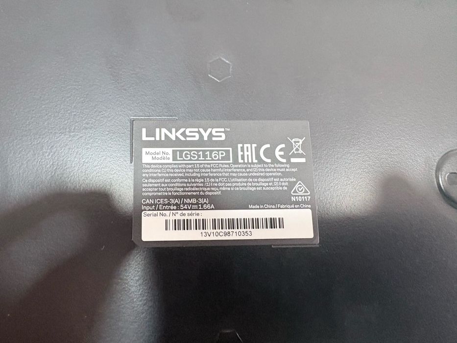 Linksys LGS116P 16-Port Gigabit PoE+ Switch em Bom Estado [98]