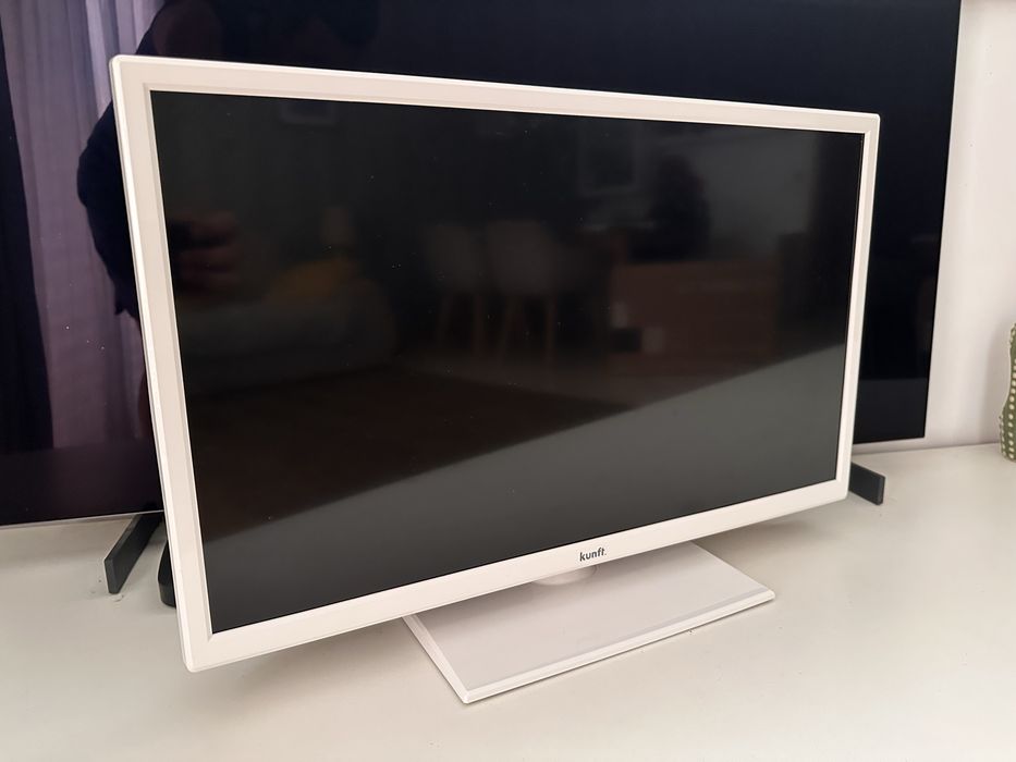 Lcd Branco 24’ Kunft