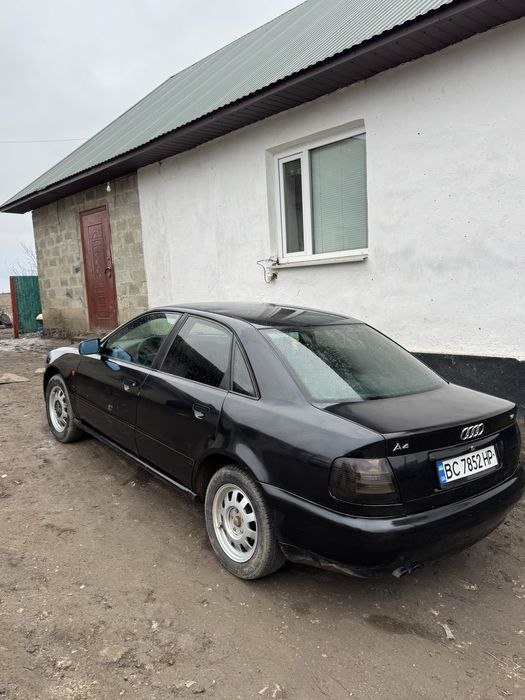 В продажі ауді а4 б5 1.8 турбо