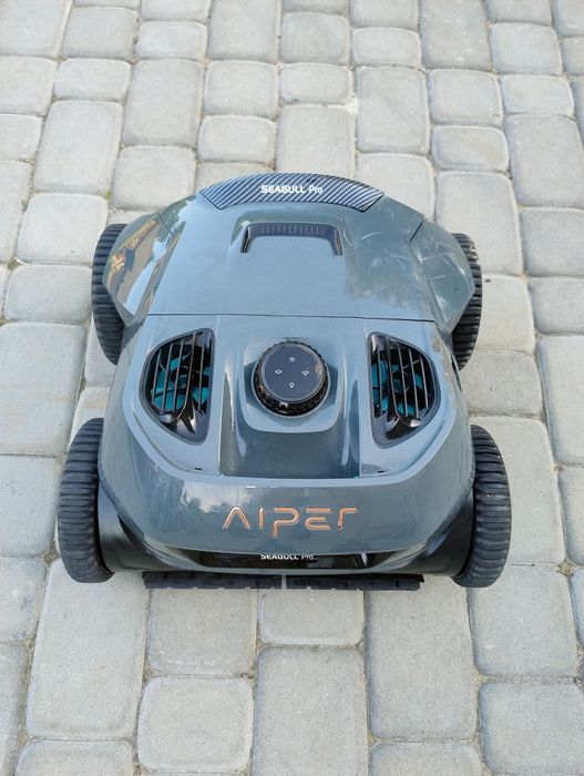 Robot odkurzacz basenowy