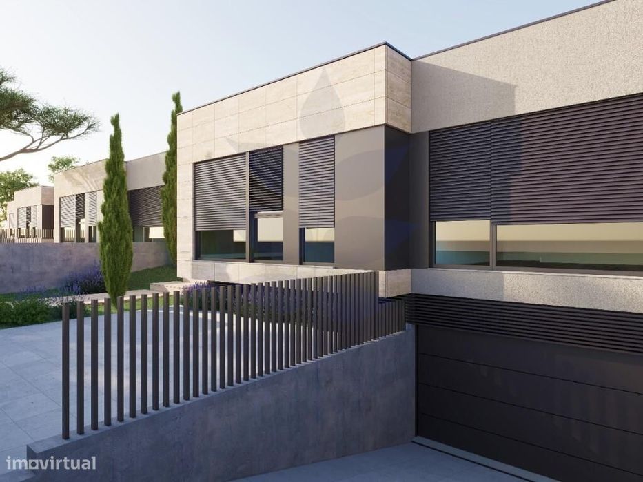 Moradia T3 com Piscina Privativa - Casal das Flores - Gaveto