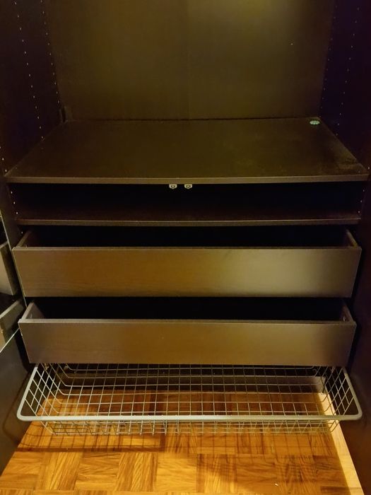 Roupeiro IKEA PAX Castanho – Equipado com Extras (Como Novo)