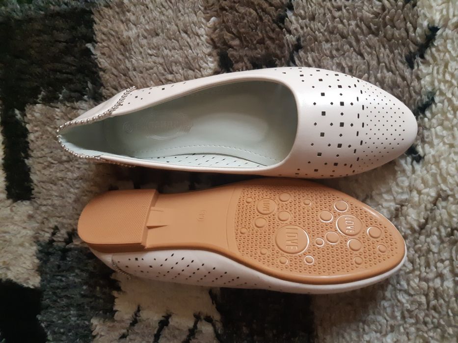 Туфли- лодочки 37р.