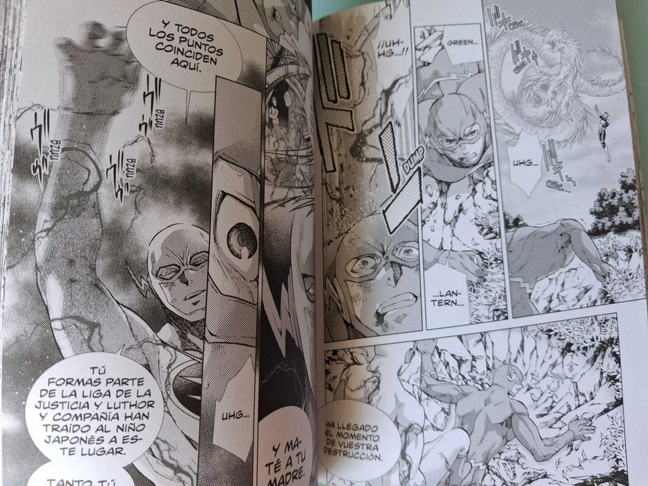 Batman & Liga de la Justicia MANGÁ - Shiori Teshirogi - 792 páginas