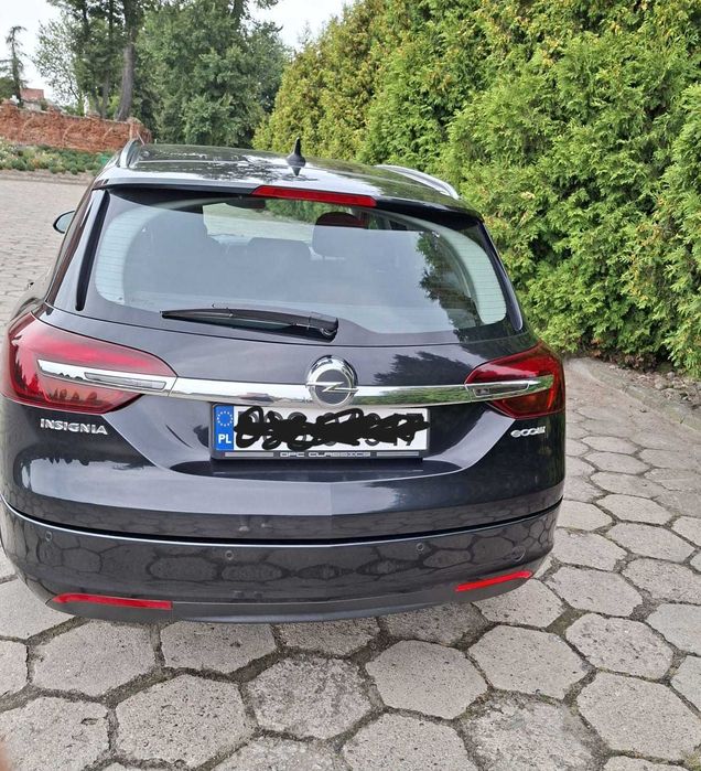 Opel Insignia  2.0 CDTI 140 km Sports Tourer Sw 2014 r.