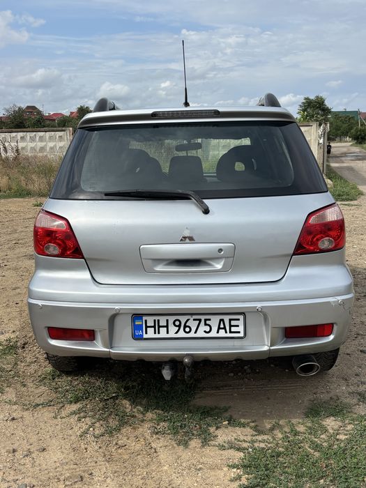 mitsubishi outlander