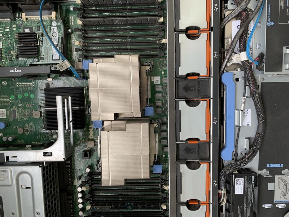 Сервер Dell PowerEdge 710