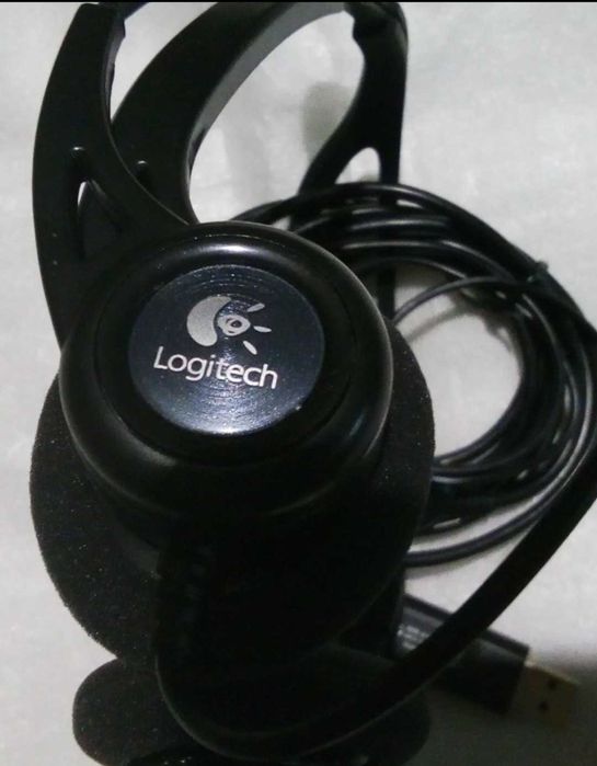 Наушники Logitech
