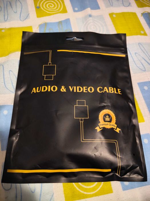 cabo de vídeo e áudio USB-C para DisplayPort 2.1 (16K) com revestimento entrançado em nylon preto