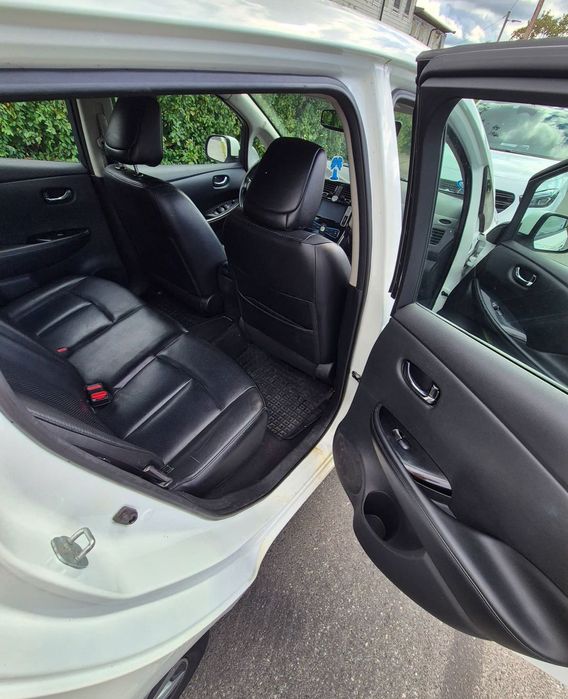Nissan Leaf 2014 року TEKNA 24кВт з Європи!