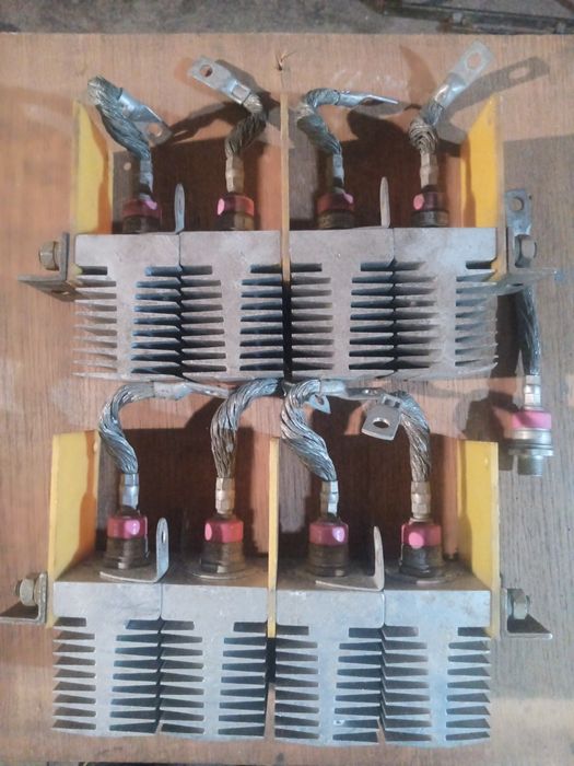 Диоды 2 д161-200 х