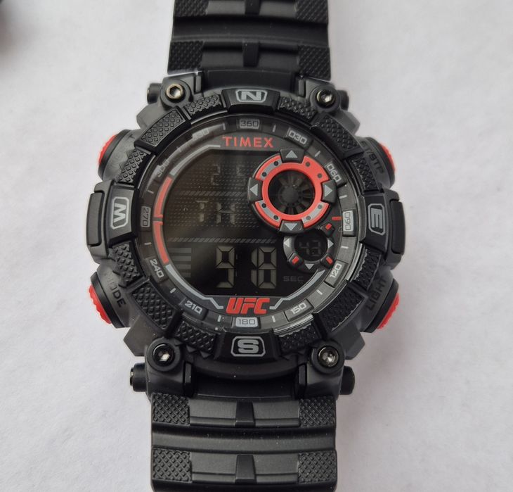 Zegarek Timex TW5M53700 UFC Redemption jak g-shock