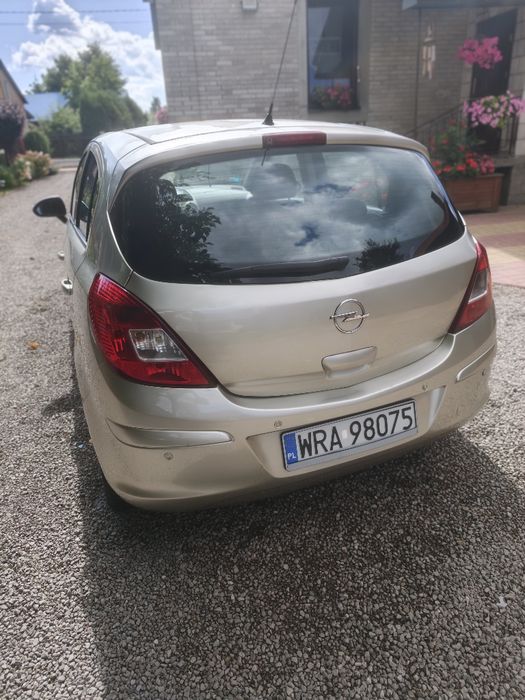 Opel Corsa  1.4 benzyna gaz wersja D 2008 r.