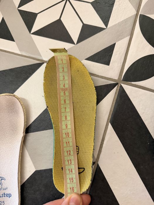 Кросівки шкіряні Clarks  25 розмір