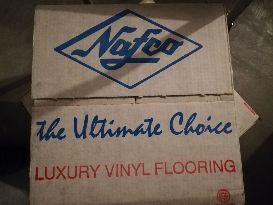 Caixas de chão mosaicos da marca Vinil Nafco