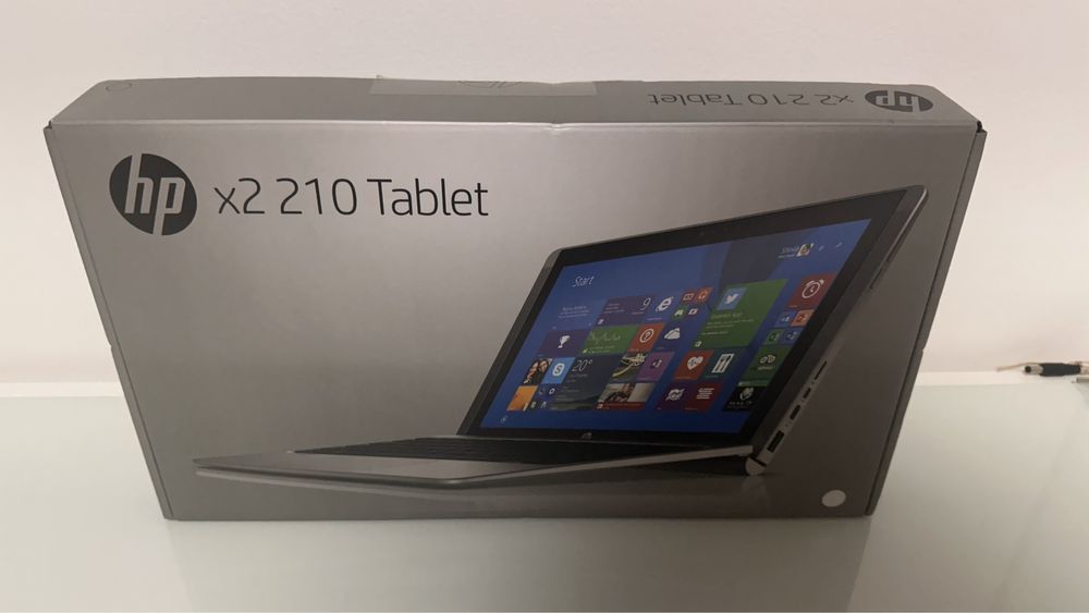 Vendo tablet HP com teclado x2 210 como novo