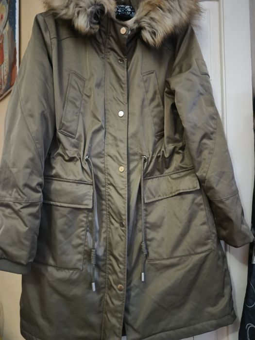 Парка  AMISU розмір EU 40